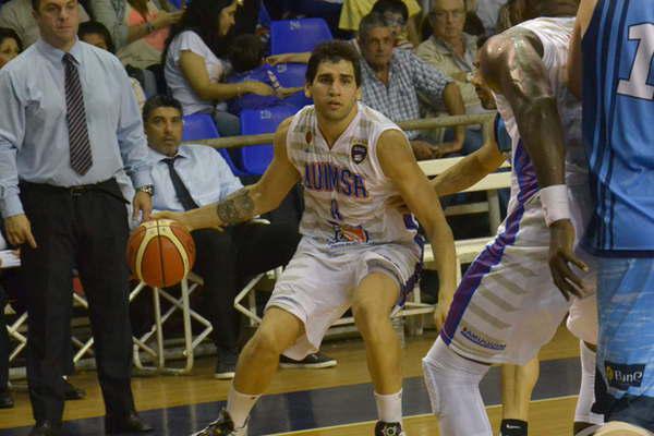Quimsa cayoacute ante San Martiacuten por 94 a 60