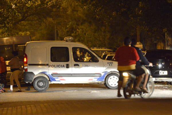 Un joven recibioacute dos puntazos tras una discusioacuten en una plaza