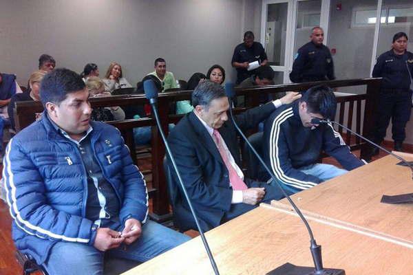 Absuelven por la duda a dos primos del aberrante asesinato y robo a un remisero en Riacuteo Hondo