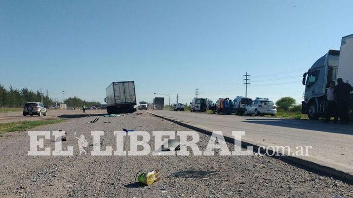 Un motociclista murioacute al chocar contra un camioacuten en Friacuteas