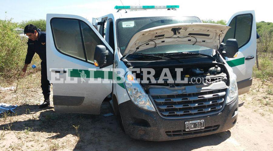 Delincuentes intentaron quemar la ambulancia del CISB