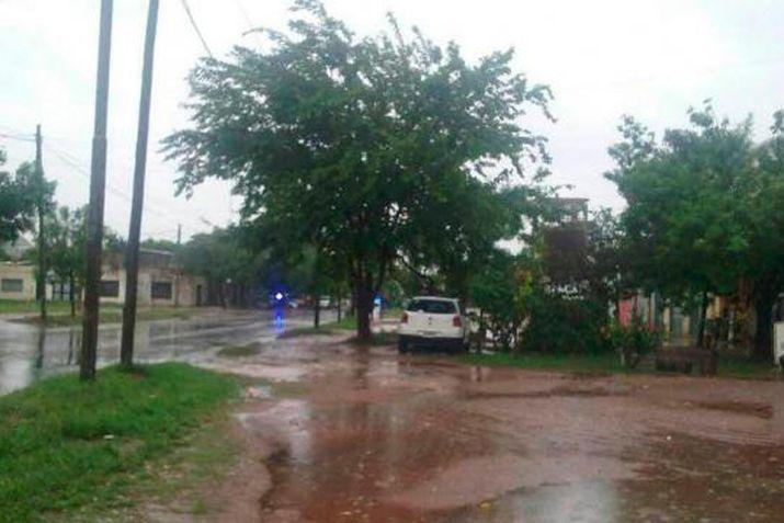 Un hombre murioacute al ser alcanzado por un rayo en Rosario