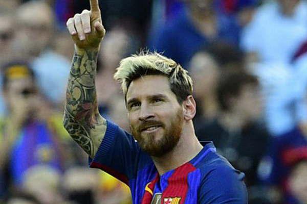 Lio Messi volvioacute con un golazo  