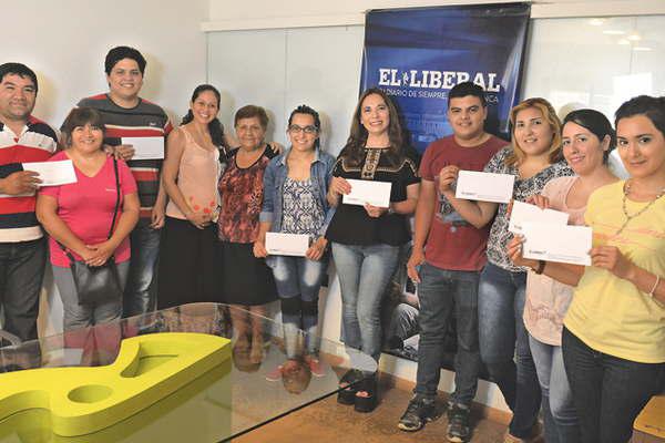 EL LIBERAL premioacute a las madres que ganaron el sorteo especial lanzado para agasajarlas en su diacutea