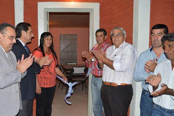 Inauguran diversas obras en  el aniversario de Los Pirpintos