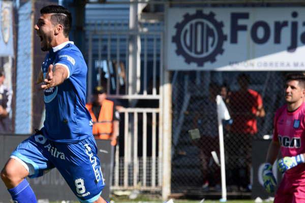 Racing pagoacute caro sus errores