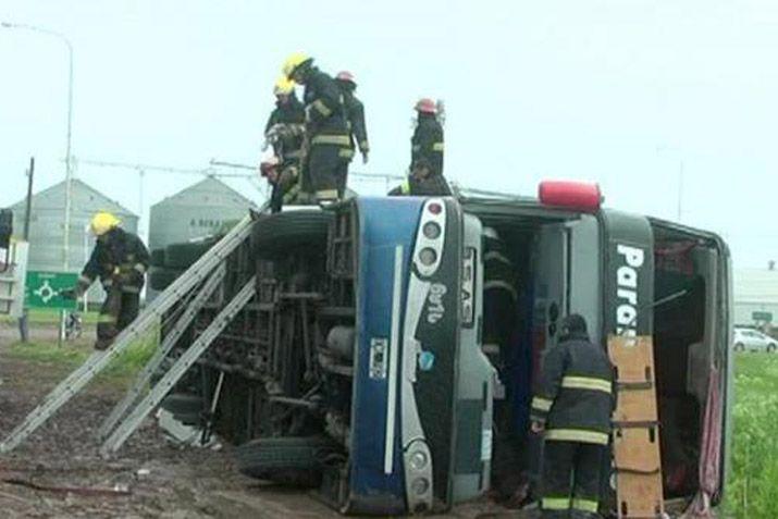 El vuelco motivó un amplio operativo