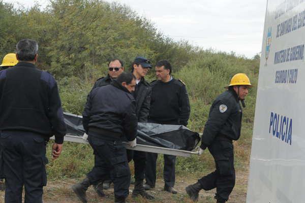 Mujer fue a trabajar y aparecioacute muerta en un camino vecinal de Nueva Francia