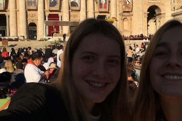 El Papa proclamoacute santo a Joseacute Gabriel Cura Brochero ante una multitud de fieles argentinos 