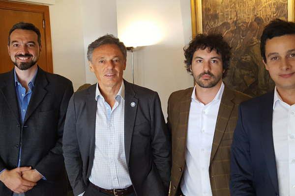 Cabrera anuncioacute millonaria inversioacuten