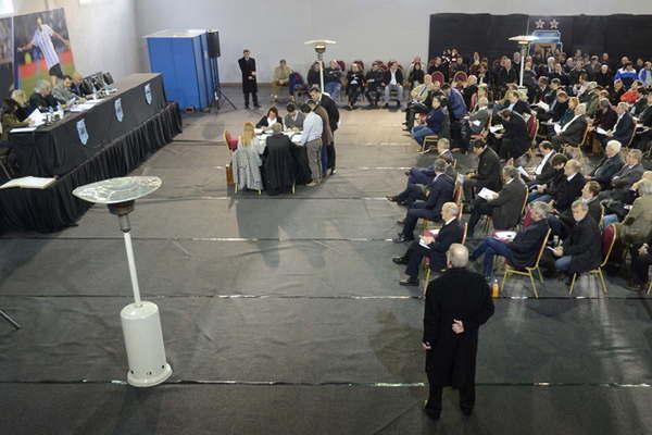 El fuacutetbol argentino en su peor momento 