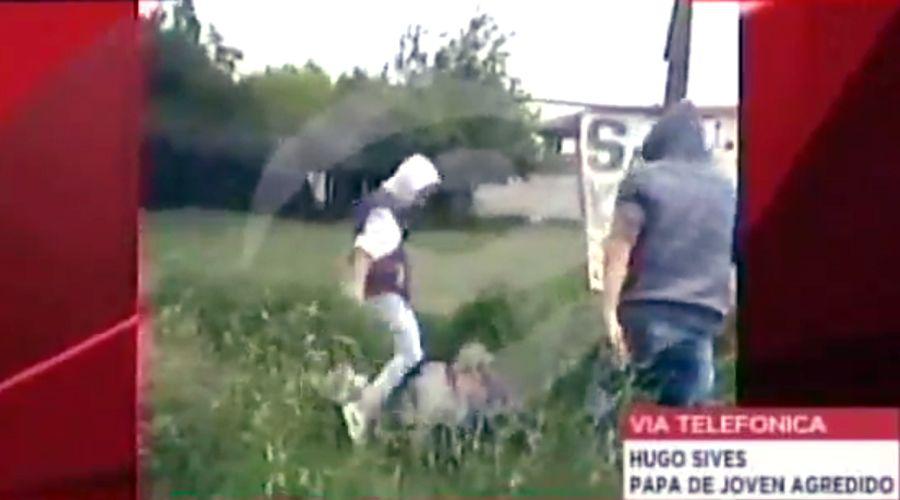 Dos estudiantes atacaron a golpes a un chico de otra escuela