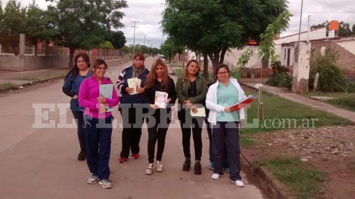 Agentes sanitarios realizan operativo de prevencioacuten Dengue Zika u Chikungunya