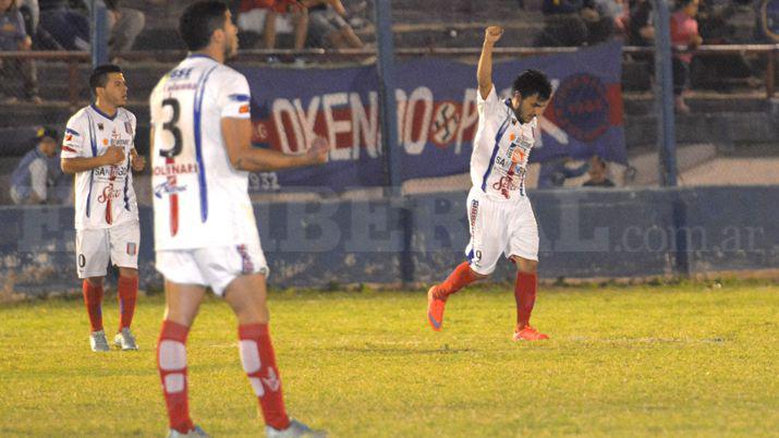 Unioacuten Santiago se recuperoacute con un importante triunfo en casa