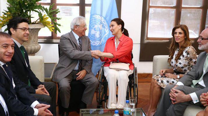 La gobernadora  reunida con el Director ejecutivo de ONU - Haacutebitat