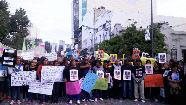 #NiUnaMenos- la marcha santiaguentildea en fotos y videos
