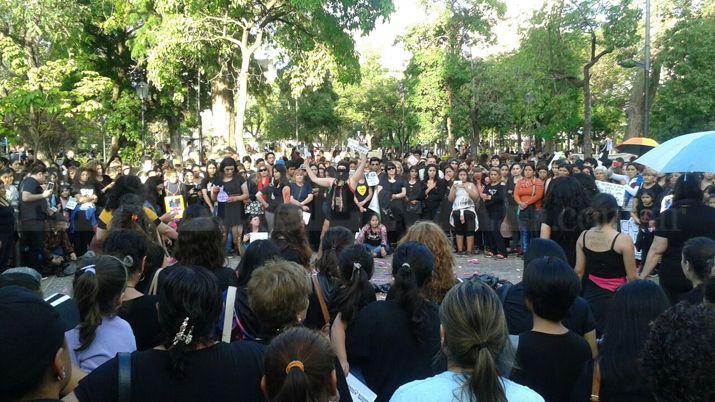 #NiUnaMenos- la marcha santiaguentildea en fotos y videos