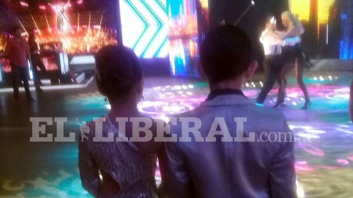 Pequentildeos santiaguentildeos estaacuten ansiosos por bailar tangos en Tinelli