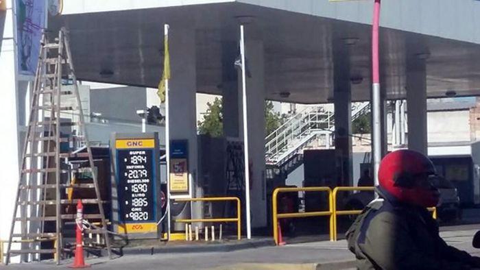 Aumentariacutean las naftas un 8-en-porciento- a partir de noviembre