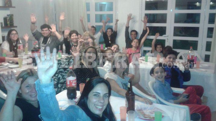 Se reunieron ambas familias y amigos