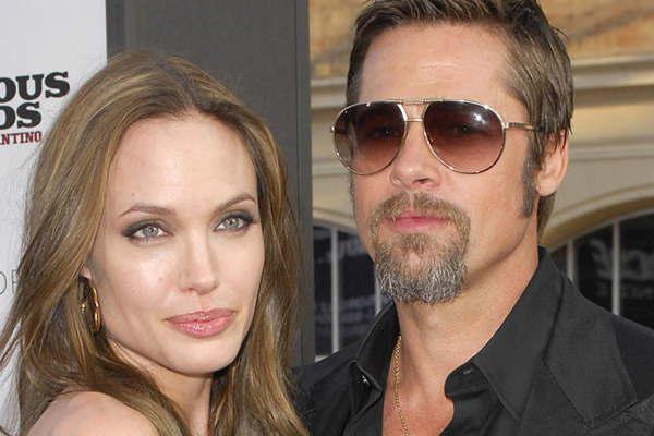 Afirman que Brad Pitt no quiere firmarle  el divorcio a la actriz Angelina Jolie 