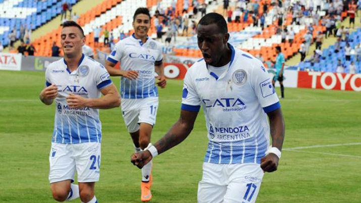 Godoy Cruz se hizo fuerte ante Belgrano