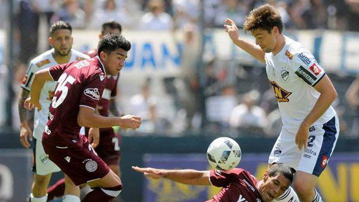 Quilmes le ganoacute a Lanuacutes en el Centenario