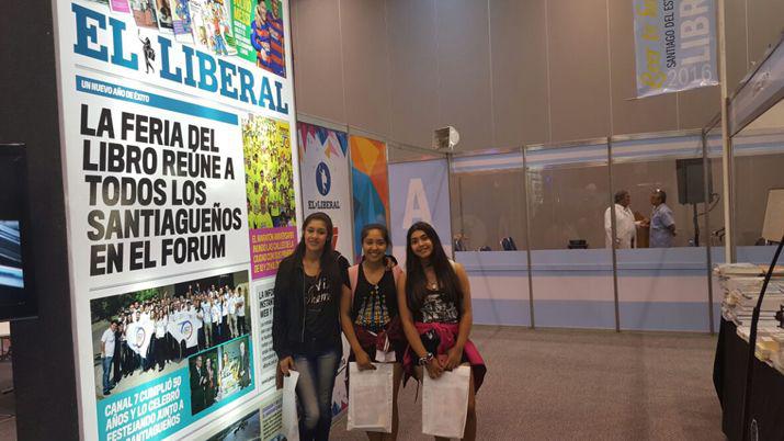 La Feria del Libro uno de los atractivos de este saacutebado