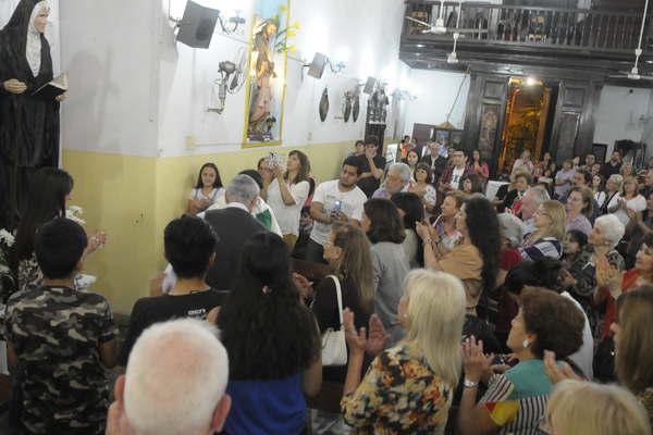 Entronizaron la imagen de Mama Antula en la iglesia La Merced