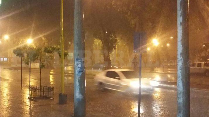 Tormenta y granizo en la Madre de Ciudades