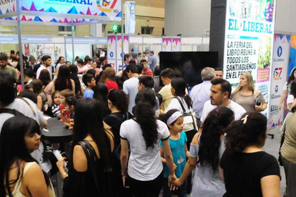 Con notable eacutexito cerroacute la  seacuteptima edicioacuten de la Feria Provincial del Libro