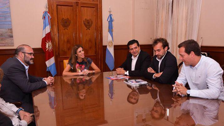 La Gobernadora recibioacute a integrantes del Comiteacute Organizador del Dakar 2017