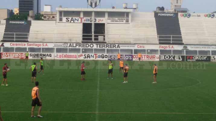 Central Coacuterdoba ya piensa en Argentinos Juniors