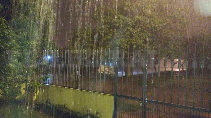 Se registroacute caiacuteda de granizo en Las Termas