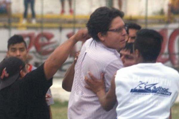 La violencia frenoacute el triunfo de Veacutelez 