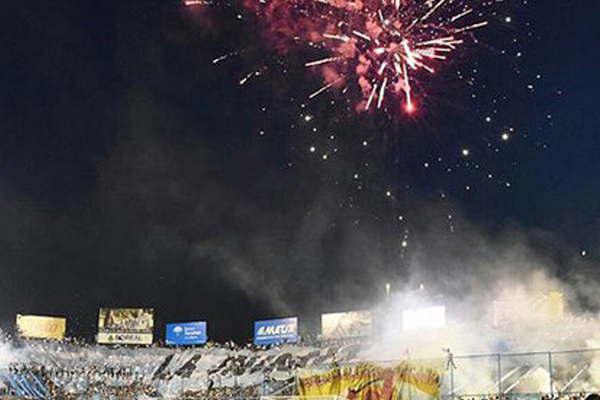 La Municipalidad clausuroacute el estadio de Atleacutetico Tucumaacuten
