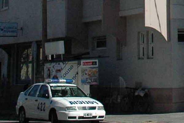 Denuncian que una santiaguentildea iba a vender su bebeacute en Salta