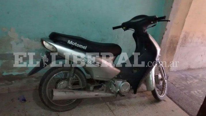 Detenidos por circular en una moto robada