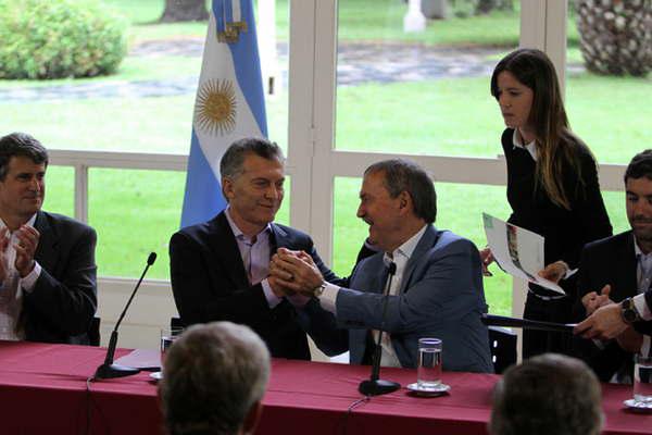 Aeroliacuteneas Argentinas nos cuesta dos jardines de infantes por semana 