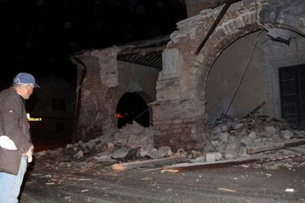 Dos nuevos terremotos causaron terror dantildeos y algunos heridos en Itali