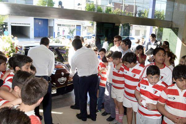 La partida de Gonzi enlutoacute a Santiago 