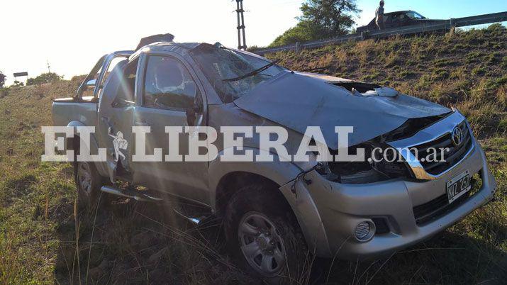 Empleados de Ministerio de Desarrollo Social heridos tras espectacular vuelco