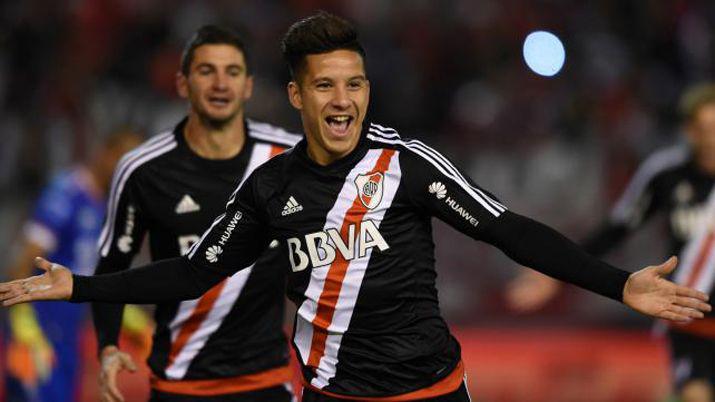 River aplastoacute a Unioacuten con tres goles a cero