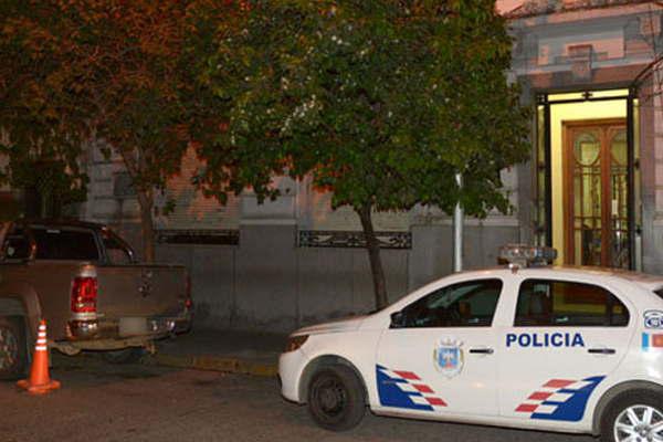 Roboacute las llaves de un auto y chocoacute cuando quiso huir