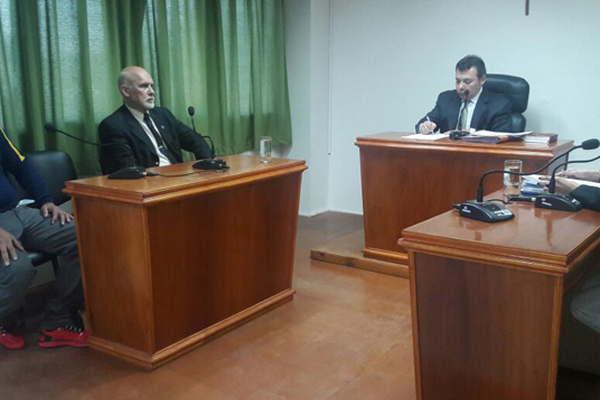 Petete Aranda el joven que se abrioacute el estoacutemago denuncioacute que fue golpeado