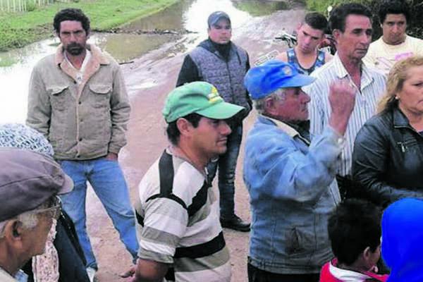 Unas cincuenta familias frienses denuncian severa contaminacioacuten ambiental