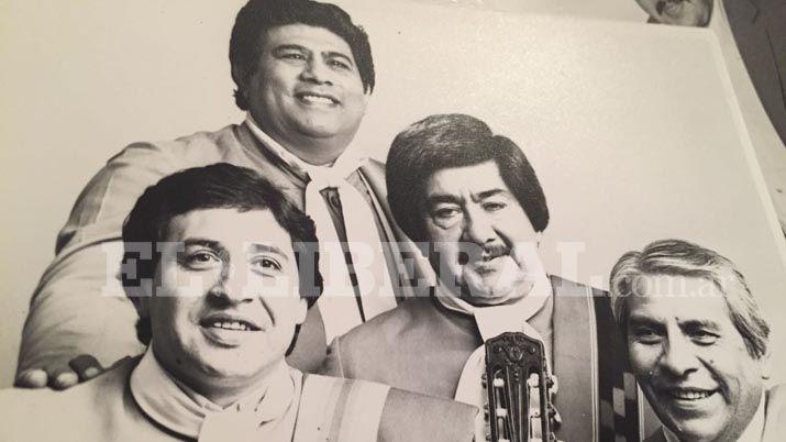 Memorable- Las mejores fotos de Los Manseros con Leocadio Torres