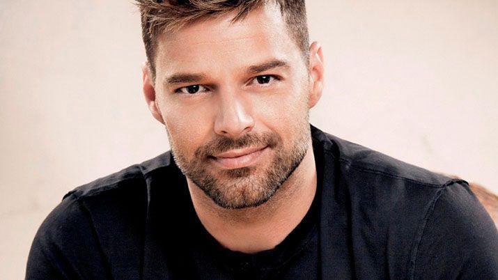 Ricky Martin llegoacute a la Argentina acompantildeado de su novio