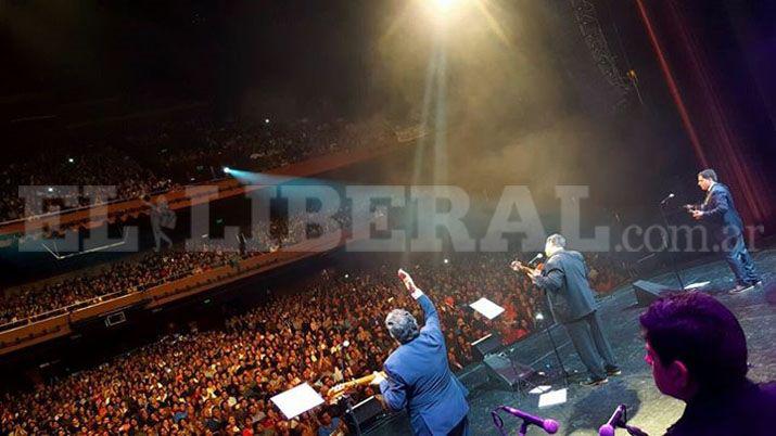 Los Manseros homenajearon a Leocadio y Fatiga en el Gran Rex