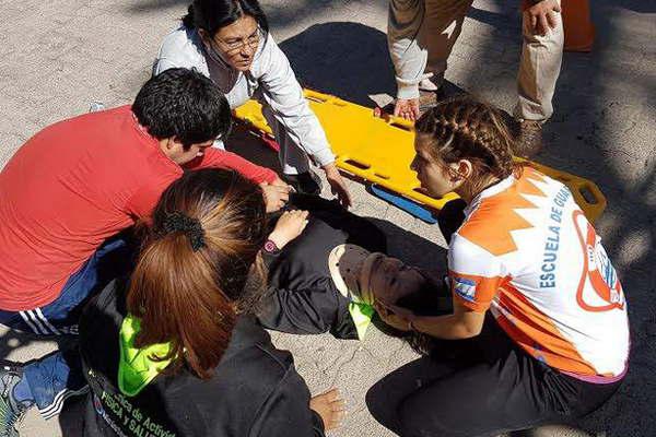 Realizaron un simulacro de accidente en el predio del Ministerio de Salud 